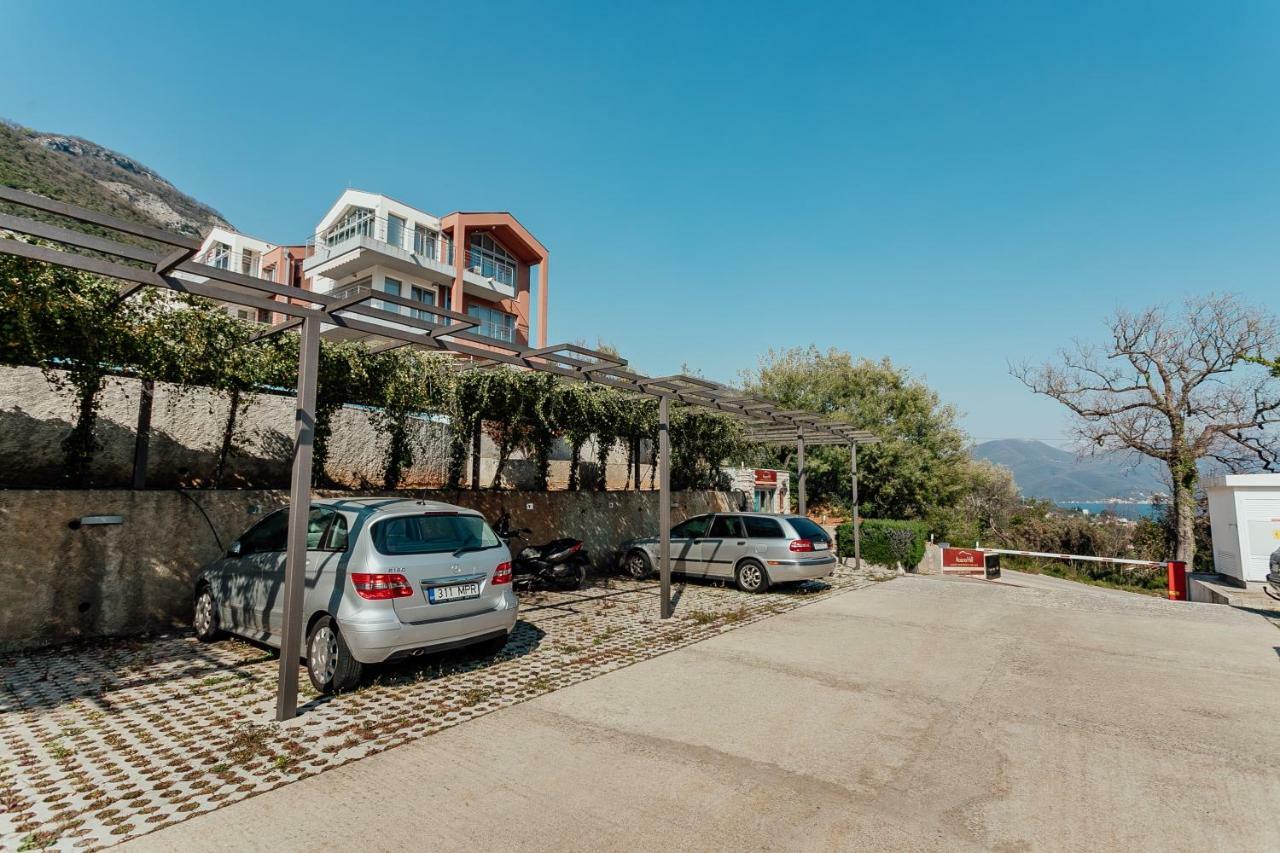 Ferienwohnung Acacia Hill A3 Ðenovići Exterior foto