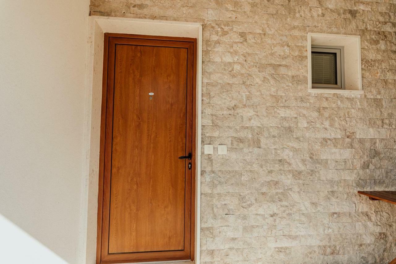 Ferienwohnung Acacia Hill A3 Ðenovići Exterior foto